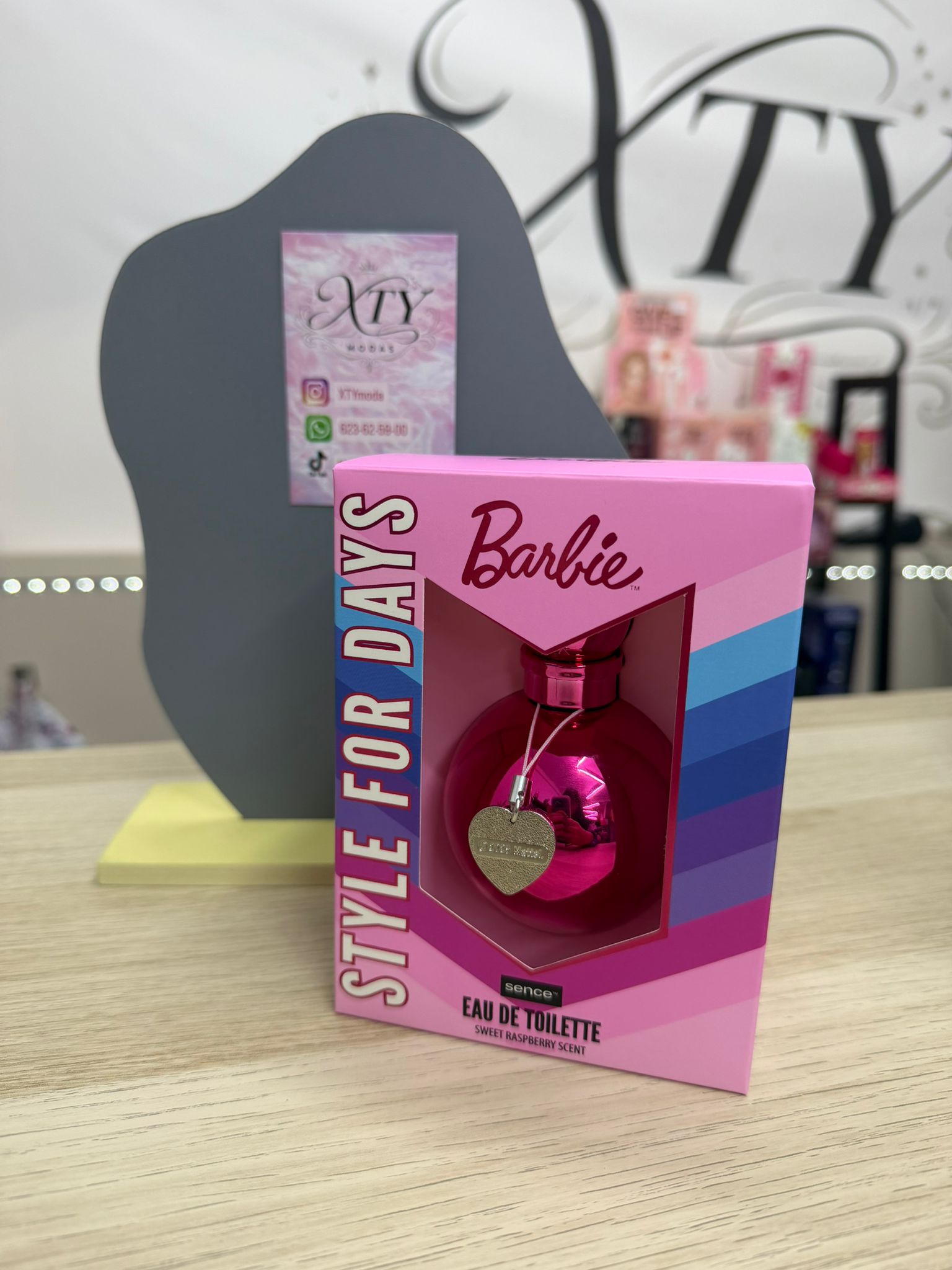Colonia barbie