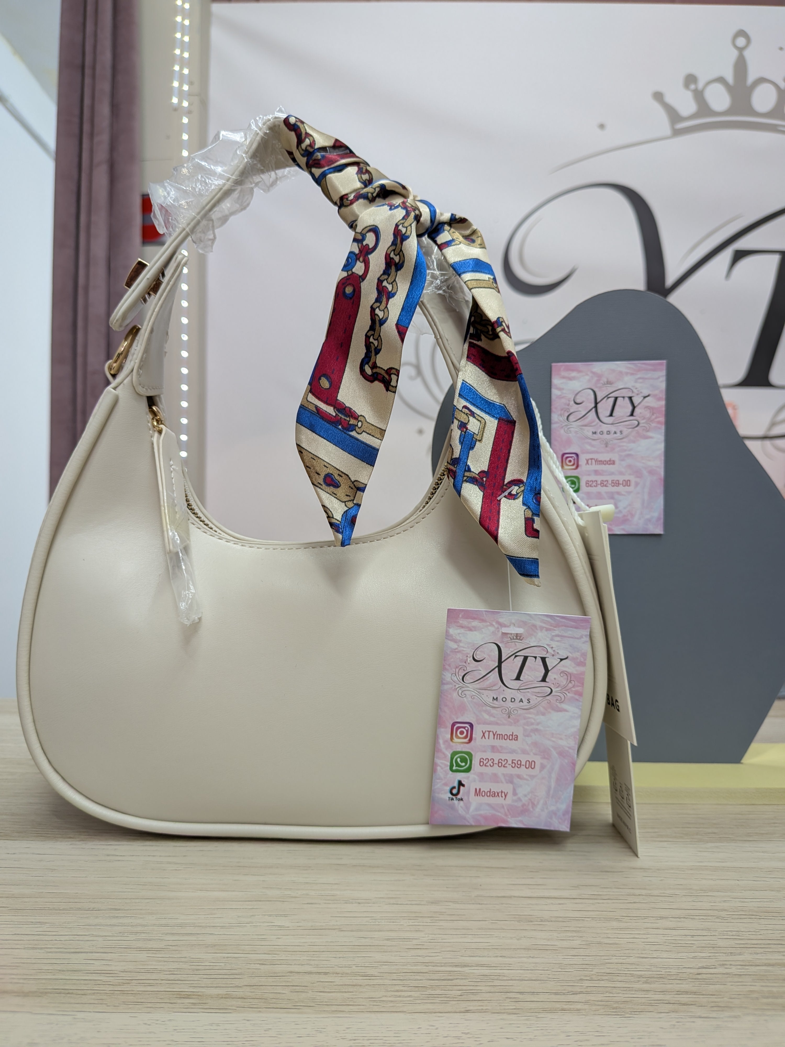 Bolso pañuelo pequeño